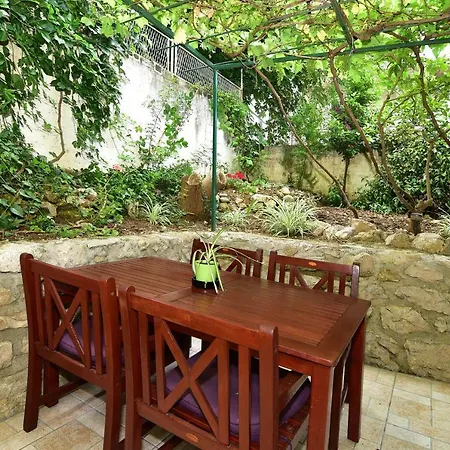 Anica & Gabriela Apartment